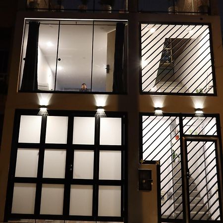 Sabina Aeropuerto Hostel リマ エクステリア 写真